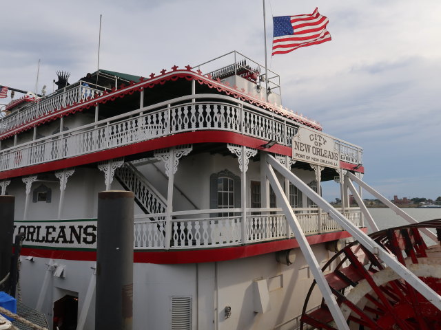 City of New Orleans am Mississippi River in New Orleans (20. Nov.)