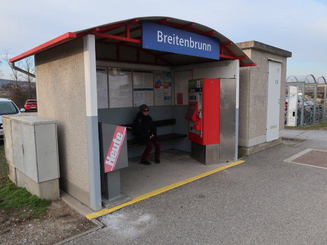 Sabine im Bahnhof Breitenbrunn, 123 m