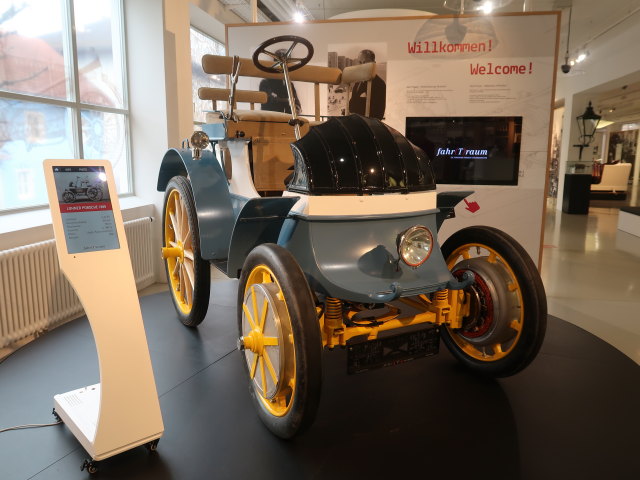 Lohner Porsche