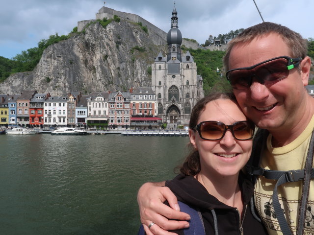 Sabine und ich bei der Pont Charles de Gaulle in Dinant (23. Mai)