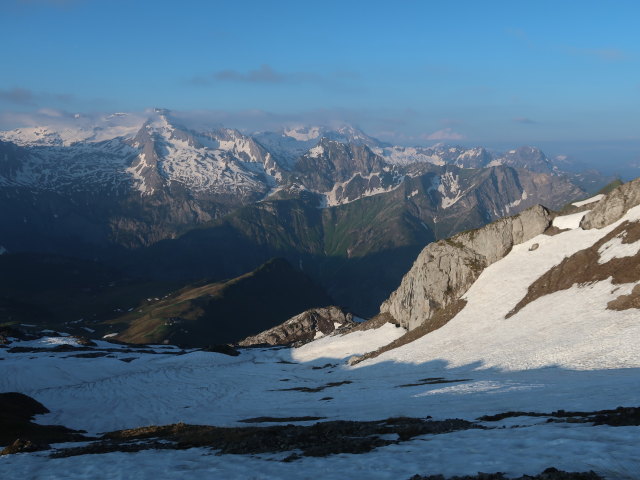 zwischen Schadonapass und Hochkünzelspitze (11. Juni)