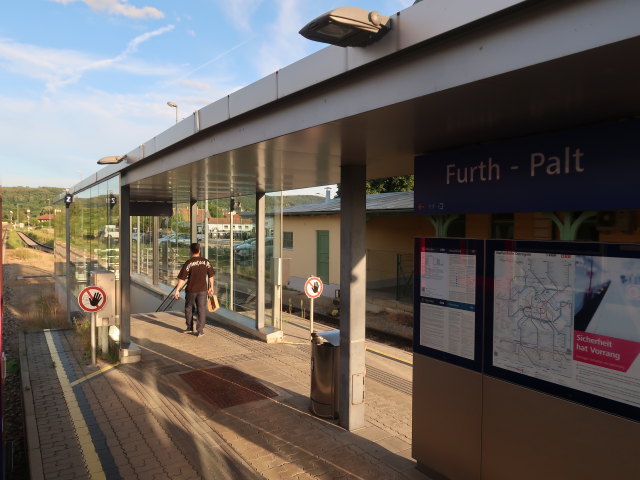 Bahnhof Furth-Palt, 203 m