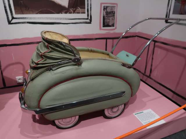 Ausstellung 'Kind sein'