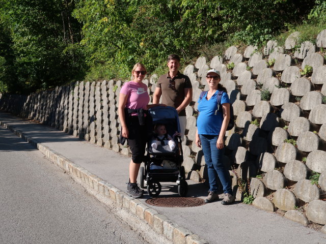 Elisabeth, Eckart und Sabine in Rosental, 517 m
