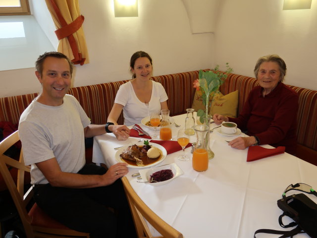 Ich, Sabine und Oma im 'Alten Schüttkasten'