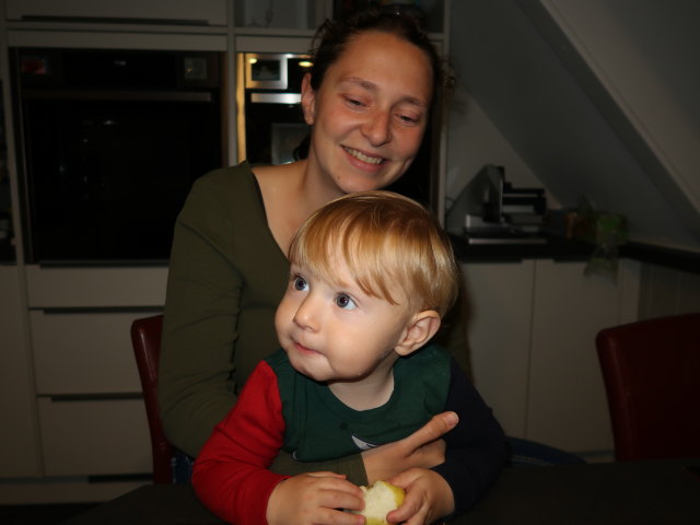 Nils und Sabine im Haus meiner Eltern (18. Nov.)