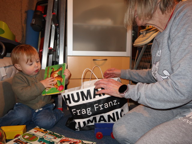 Nils und Mama im Haus meiner Eltern (20. Nov.)