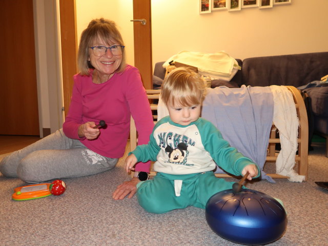 Sabine, Nils und Mama in unserer Wohnung