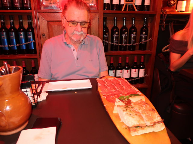 Papa im Bodega Biarritz 1881 (6. Jän.)