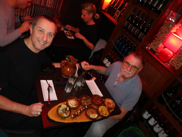 Ich und Papa im Bodega Biarritz 1881 (6. Jän.)
