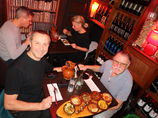 Ich und Papa im Bodega Biarritz 1881 (6. Jän.)