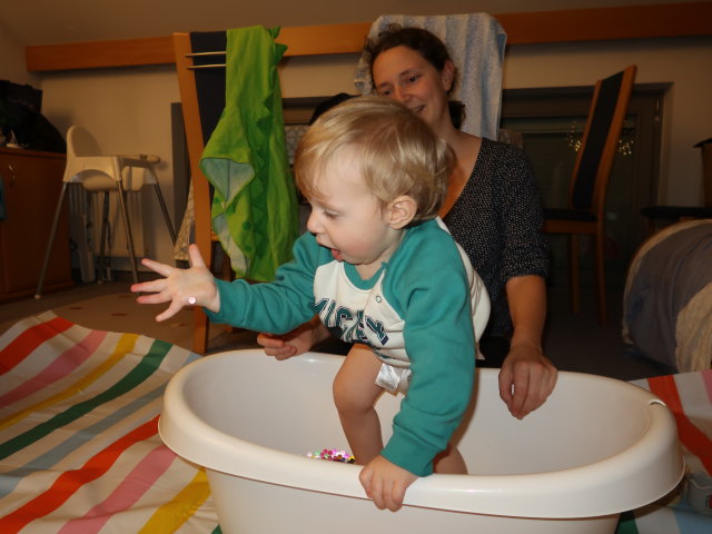 Nils und Sabine in unserer Wohnung