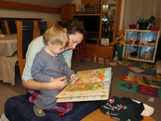 Nils und Sabine in unserer Wohnung