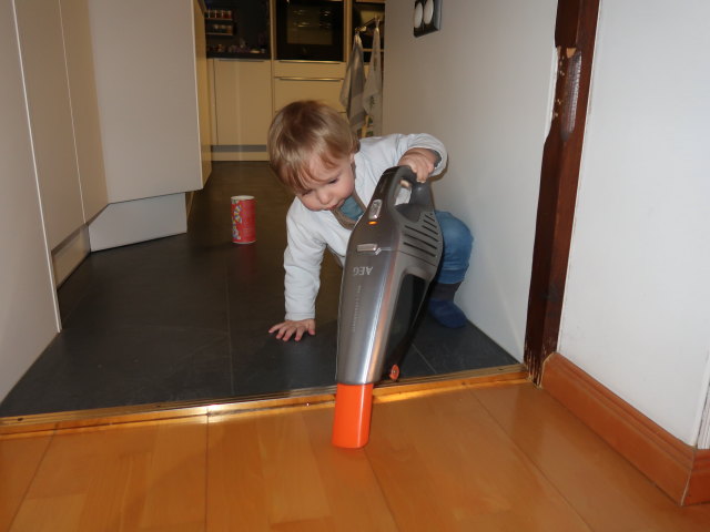 Nils im Haus meiner Eltern