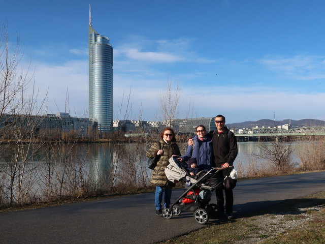 Brigitte, Nils, Sabine und ich zwischen Nordbahnbrücke und Brigittenauer Brücke