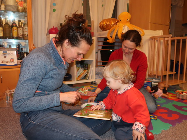 Ursa, Nils und Sabine in unserer Wohnung
