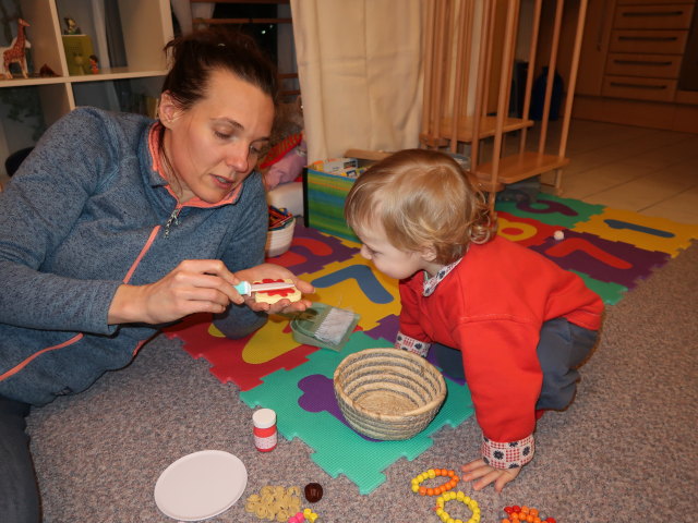Ursa und Nils in unserer Wohnung