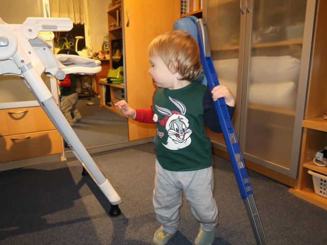 Nils im Haus meiner Eltern