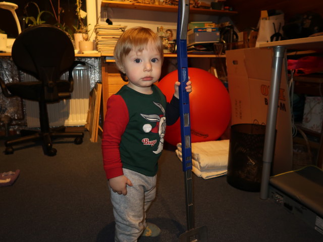 Nils im Haus meiner Eltern