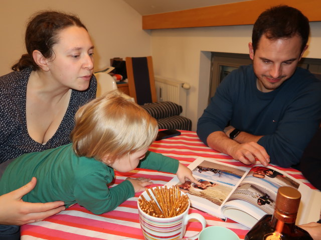 Sabine, Nils und Sebastian in unserer Wohnung