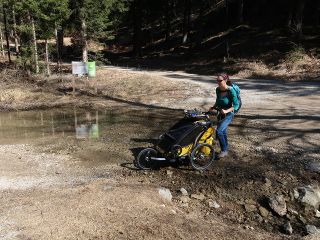 Sabine am Römerweg im Fadengraben