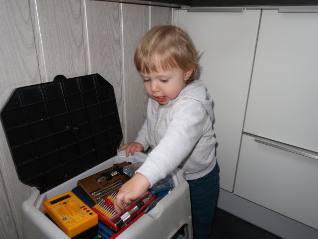 Nils im Haus meiner Eltern