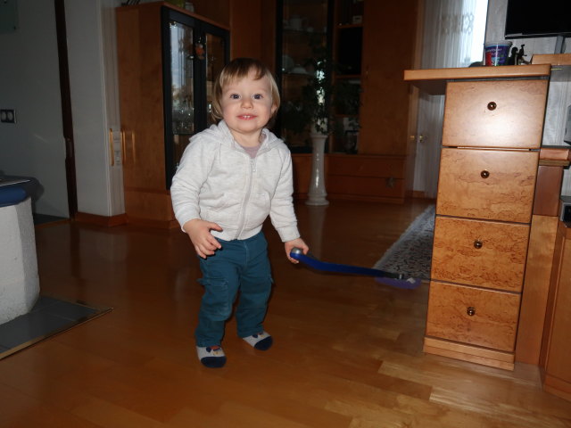 Nils im Haus meiner Eltern