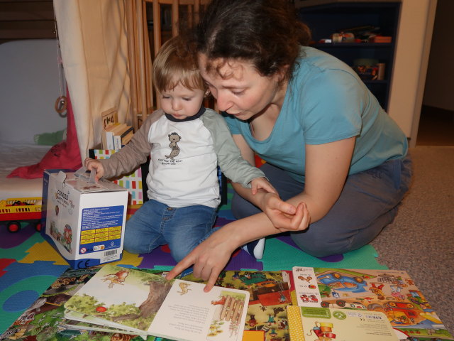 Nils und Sabine in unserer Wohnung