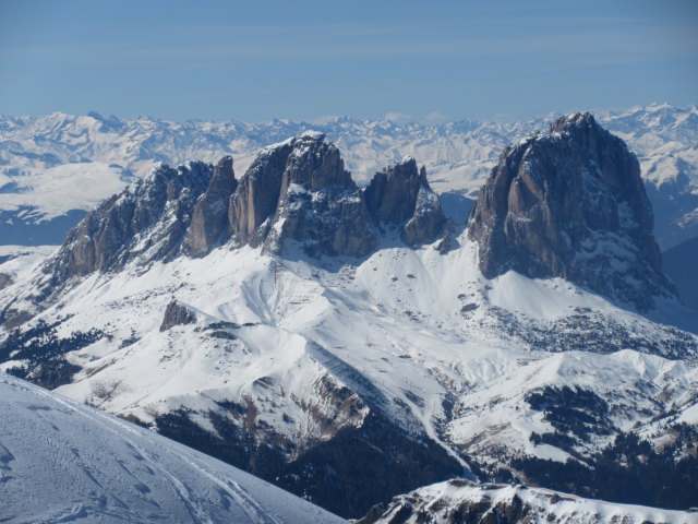 Langkofelgruppe von der Marmolada aus (20. März)