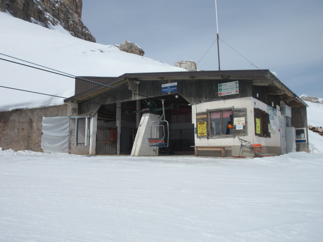 Bergstation der Sesselbahn Fedare, 2.413 m (21. März)