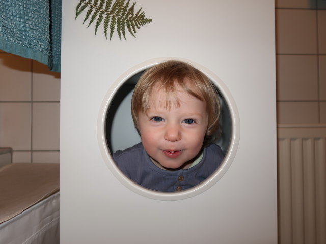 Nils in unserer Wohnung