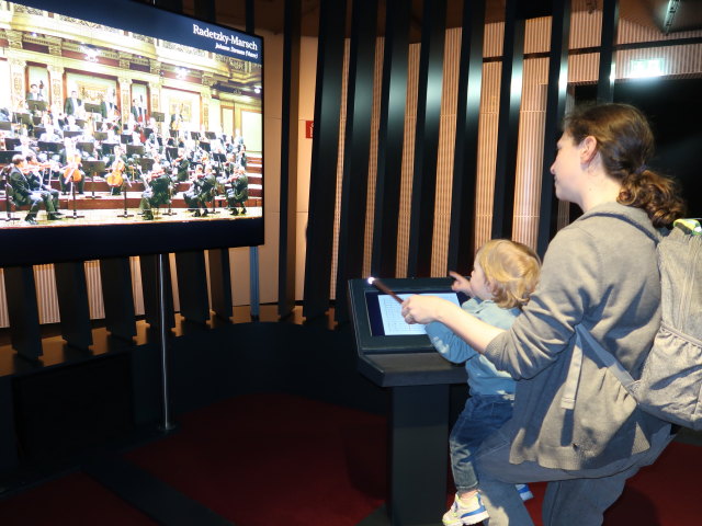 Nils und Sabine im virtuellen Dirigent