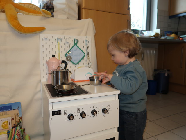Nils in unserer Wohnung