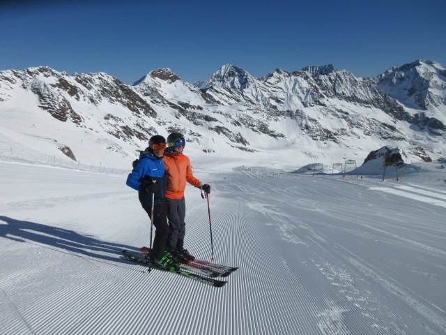 Stefan und ich auf der Daunenhang-Abfahrt