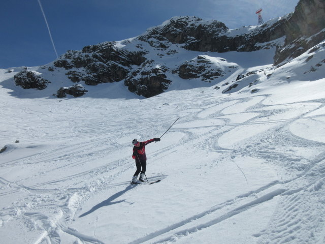 Melanie neben der Abfahrt Grünsee