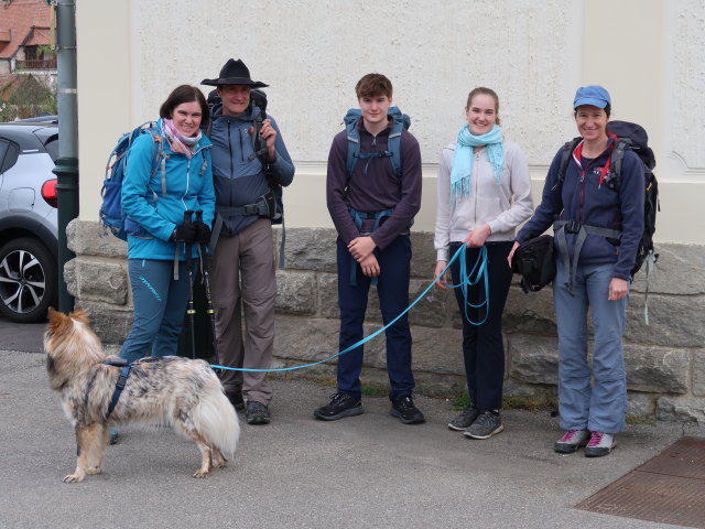 Kerstin, Stefan, Tim, Katja Lin und Sonja im Bahnhof Spitz an der Donau, 206 m