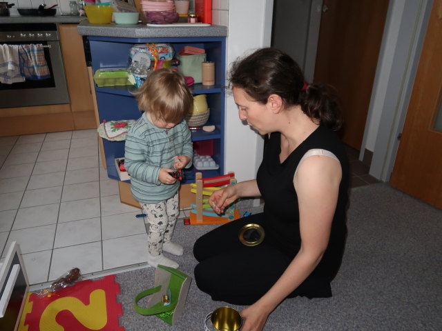 Nils und Sabine in unserer Wohnung