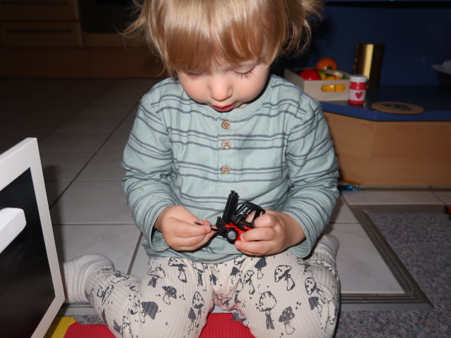 Nils in unserer Wohnung