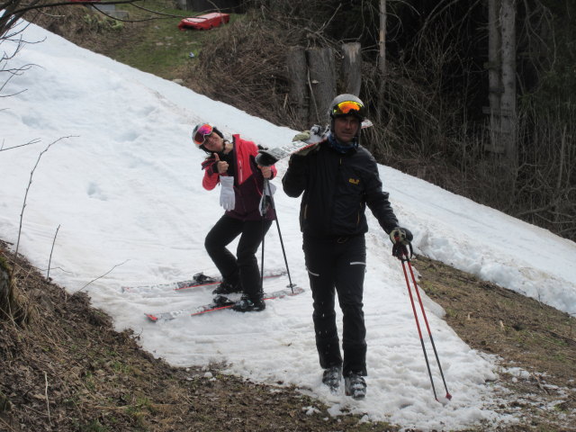 Melanie und Frank auf der Talabfahrt (20. Apr.)