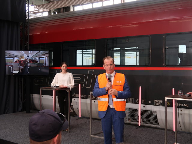 Mariella und Klaus im ÖBB-Werk Simmering