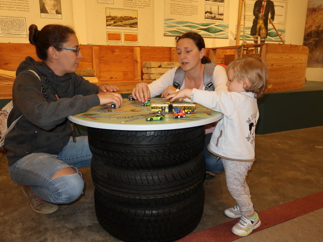 Kathrin, Sabine und Nils in der Sammlung Verkehr & Mobilität