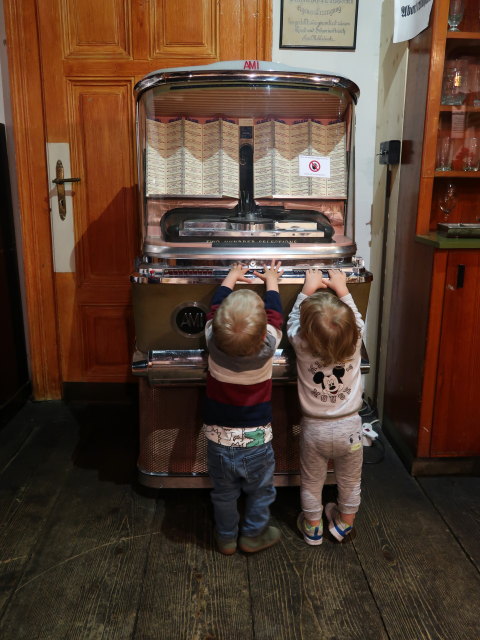 Lukas und Nils in der Sammlung Alltag & Handel