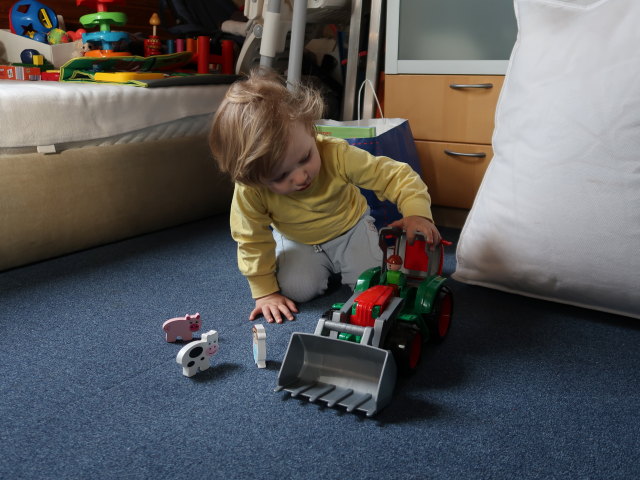 Nils im Haus meiner Eltern