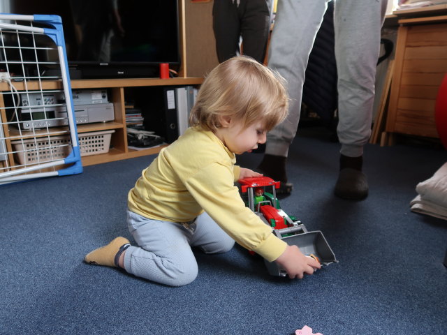 Nils, Mama und Papa im Haus meiner Eltern
