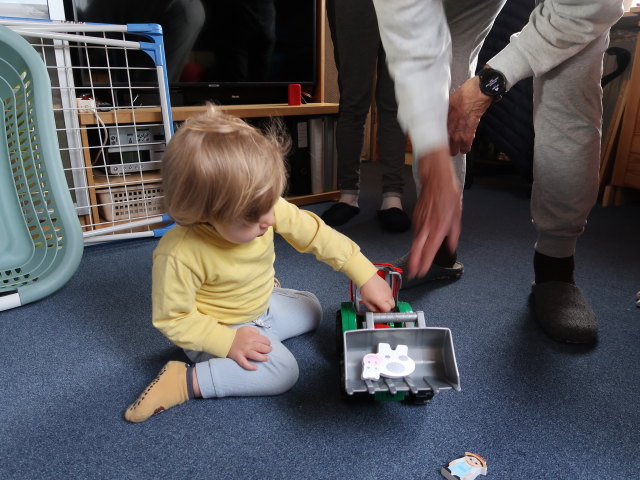 Nils, Mama und Papa im Haus meiner Eltern