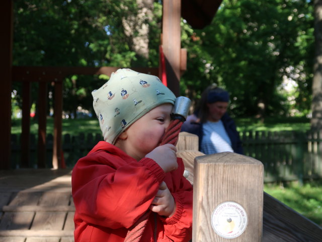 Nils am Erlebnisspielplatz Schlosspark Wolkersdorf