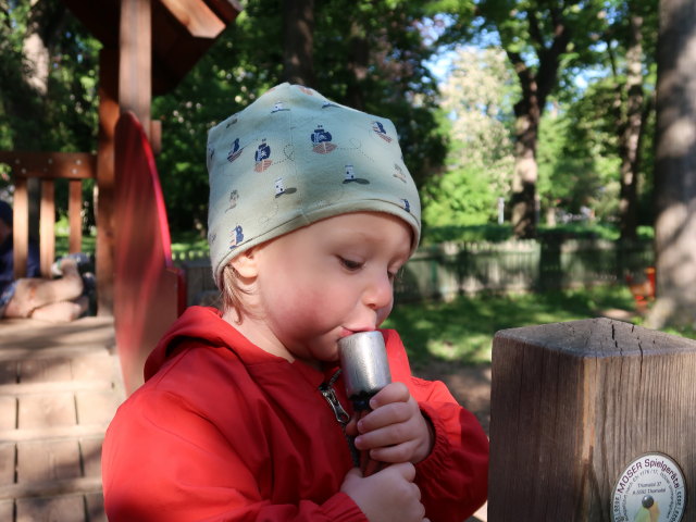 Nils am Erlebnisspielplatz Schlosspark Wolkersdorf
