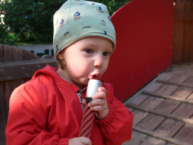 Nils am Erlebnisspielplatz Schlosspark Wolkersdorf