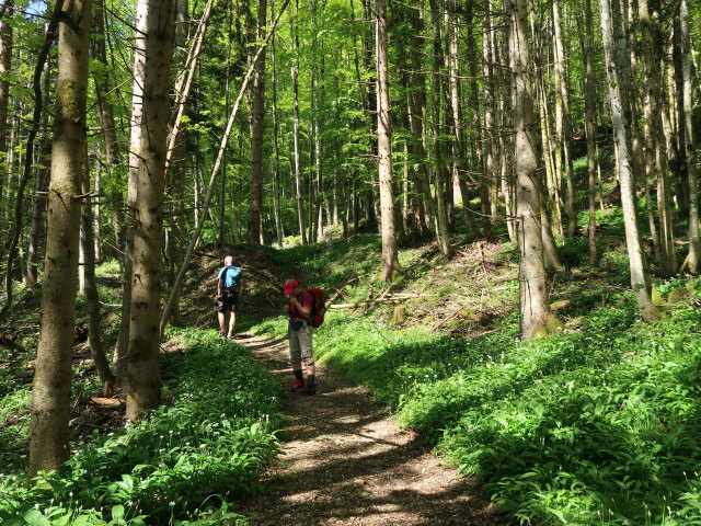 Frank und Melanie zwischen Brückelstube und Aussichtsplattform Hollerberg