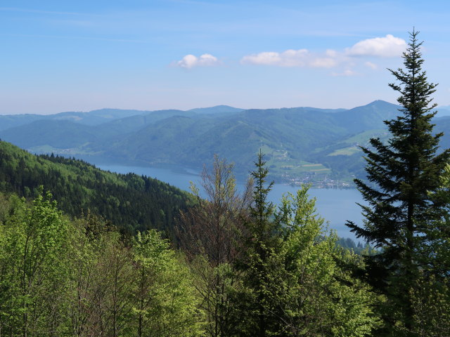 Attersee von der Aussichtsplattform Hollerberg aus